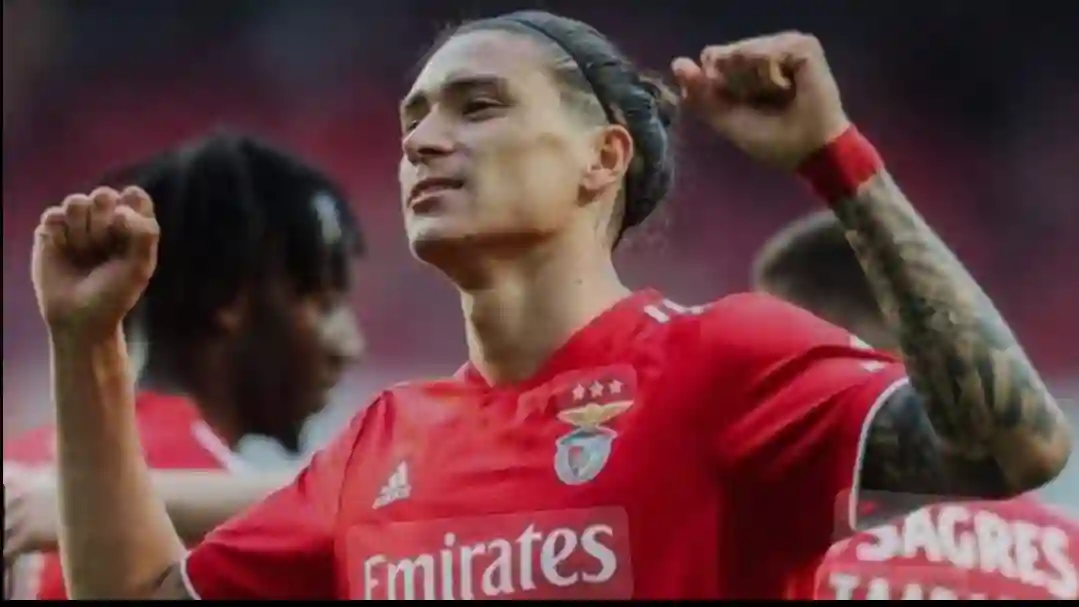 ليفربول يرفض عرضاً ضخماً من النصر بشأن مهاجمه