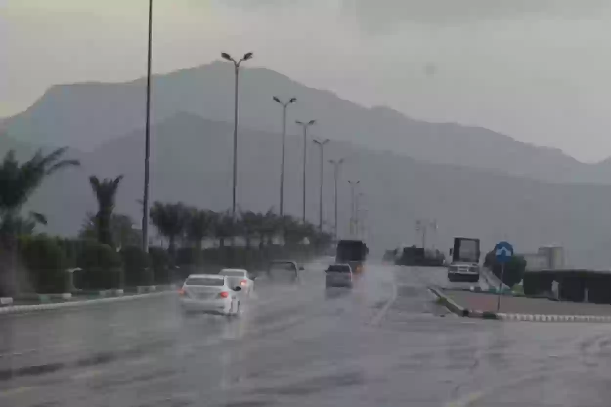 عاجل عسير تحت الأمطار