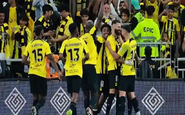 الشيخ يسخر بتساؤل ناري بعد تعادل الاتحاد أمام الأخدود