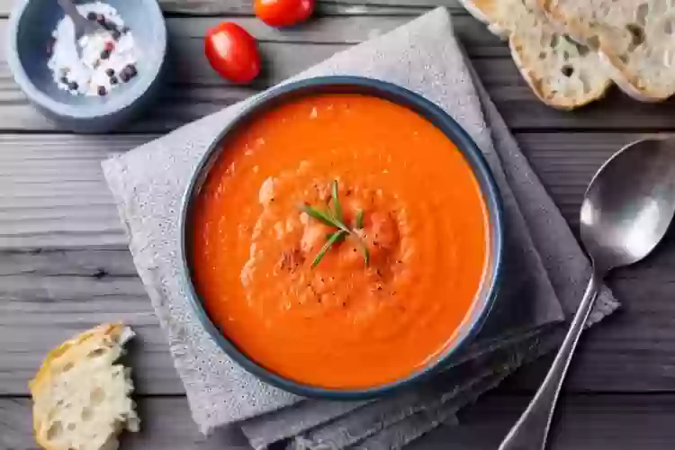 شوربة الطماطم