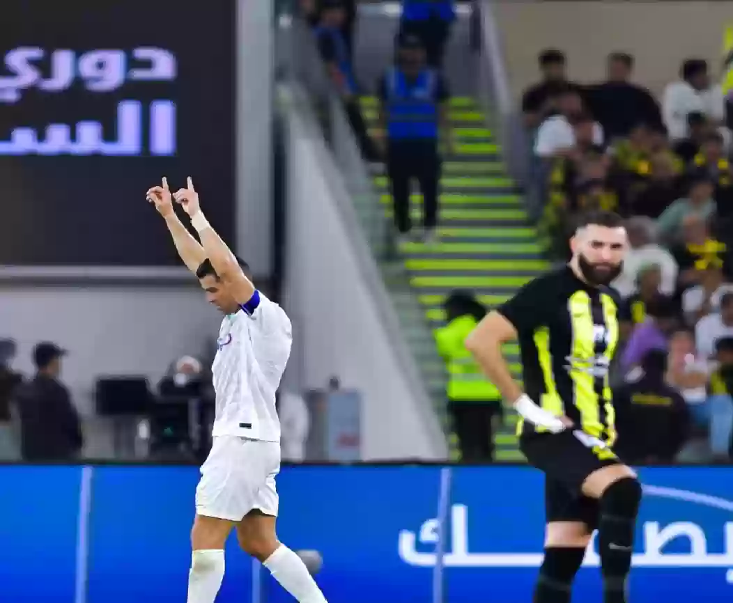 حكم عالمي يقود كلاسيكو الاتحاد والنصر