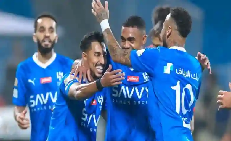 ليفربول يخطف صفقة الازرق قبل المونديال