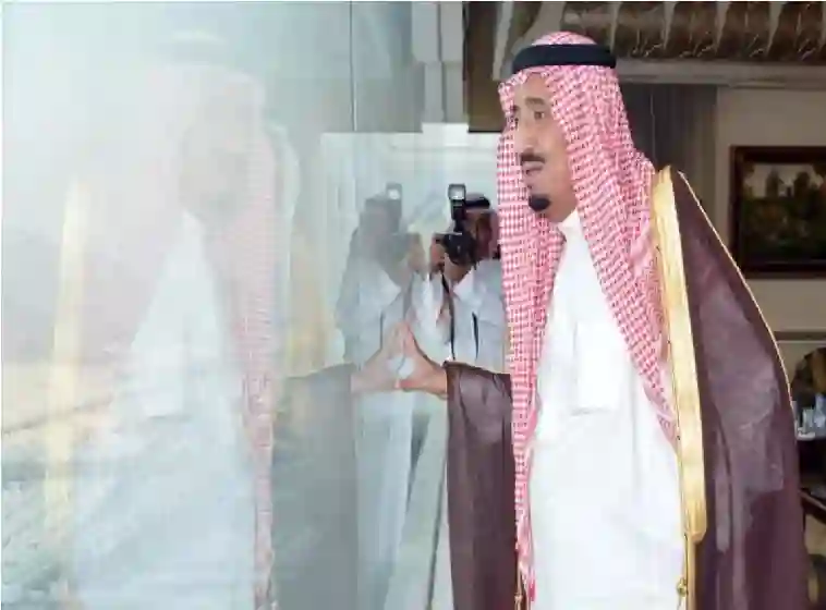 ولي العهد يصل منى ويشرف ميدانيا على موسم الحج
