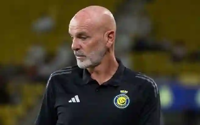 راتب بيولي الصادم يشعل أزمة في النصر