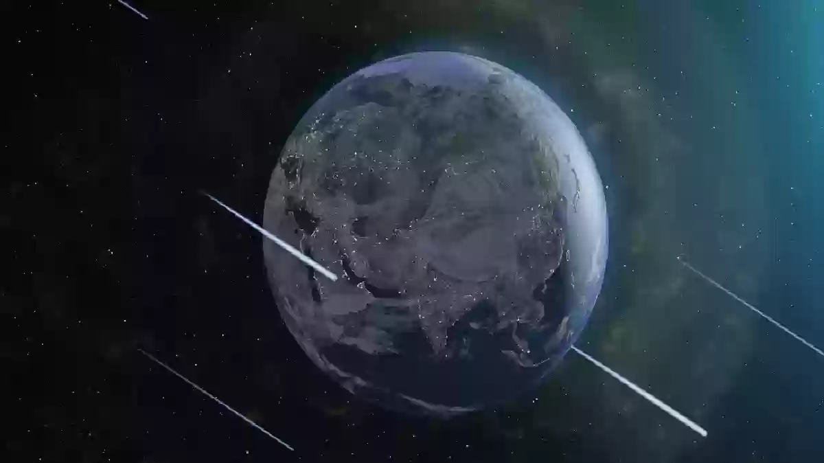 الأرصاد الجوية تعلن عن حدث فلكي مذهل يضيء سماء السعودية