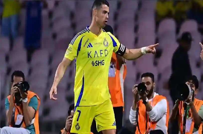 هل يقرر رونالدو مصير أجانب النصر؟