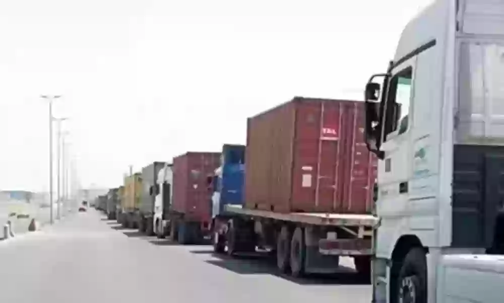 شاحنات