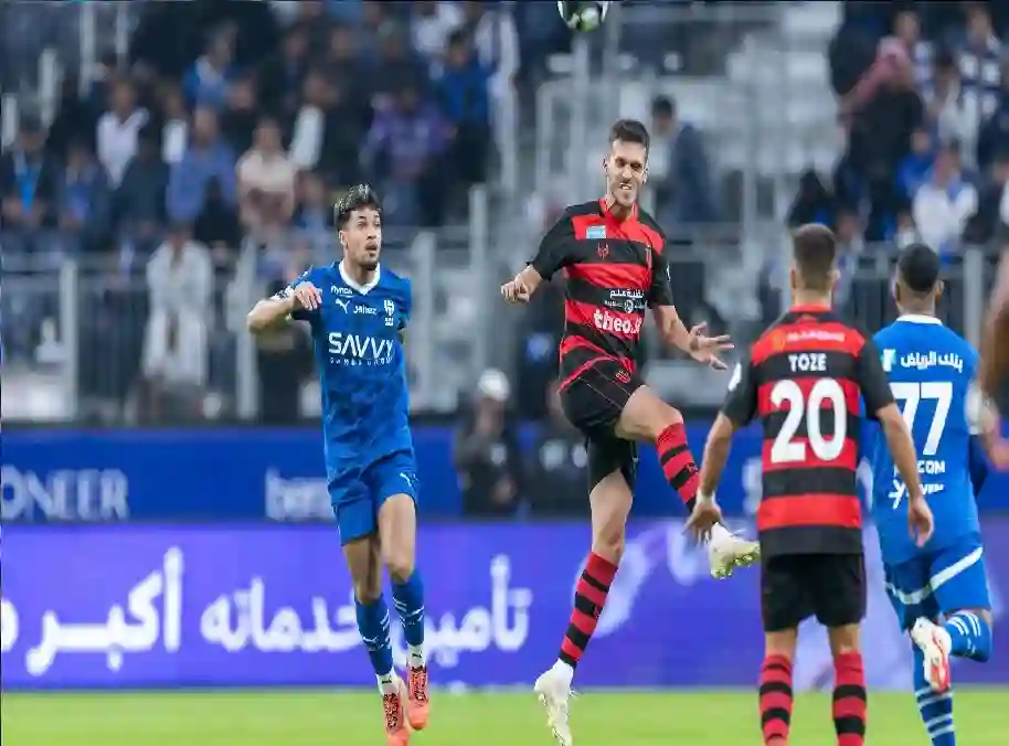خلاف تحكيمي مثير بعد مباراة الهلال والرياض
