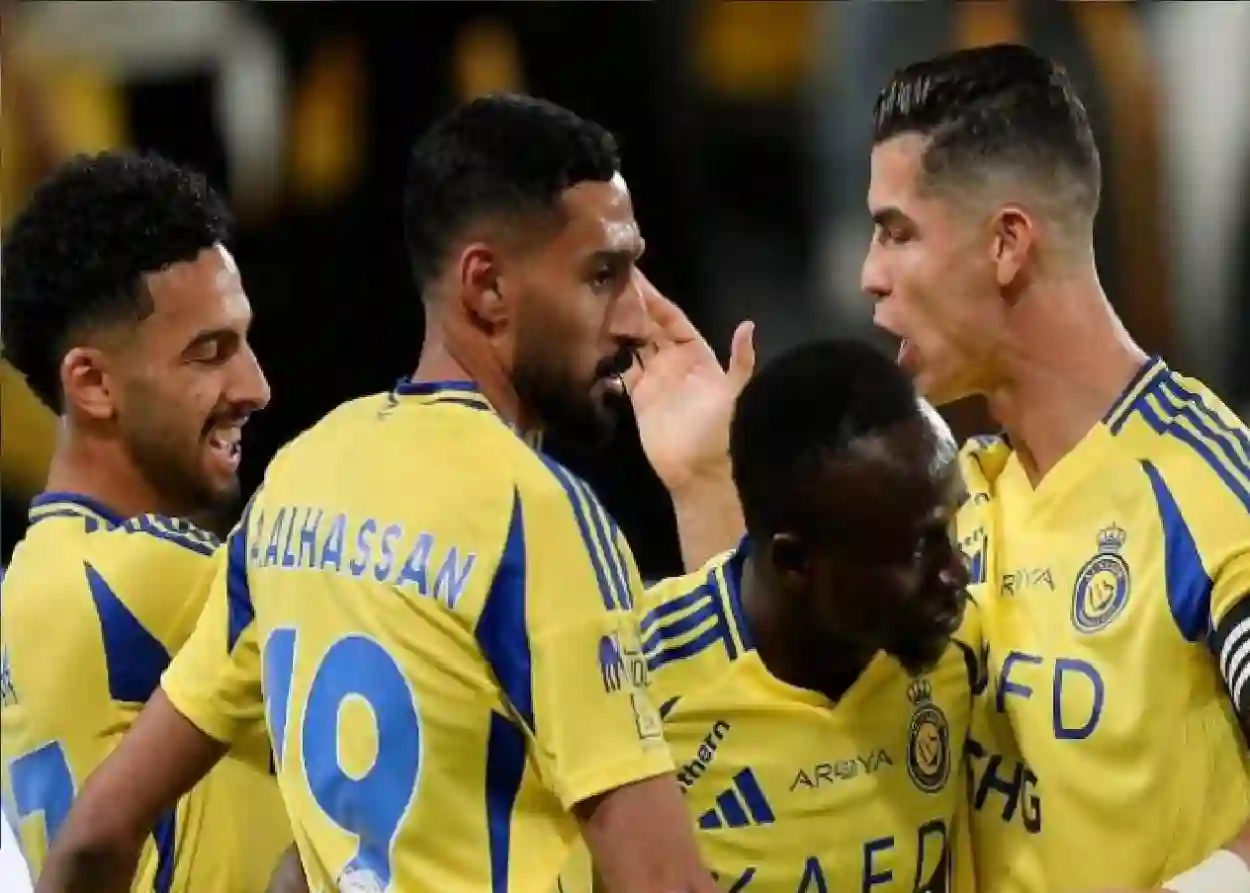 الهلال والشباب يتنافسان على نجم النصر