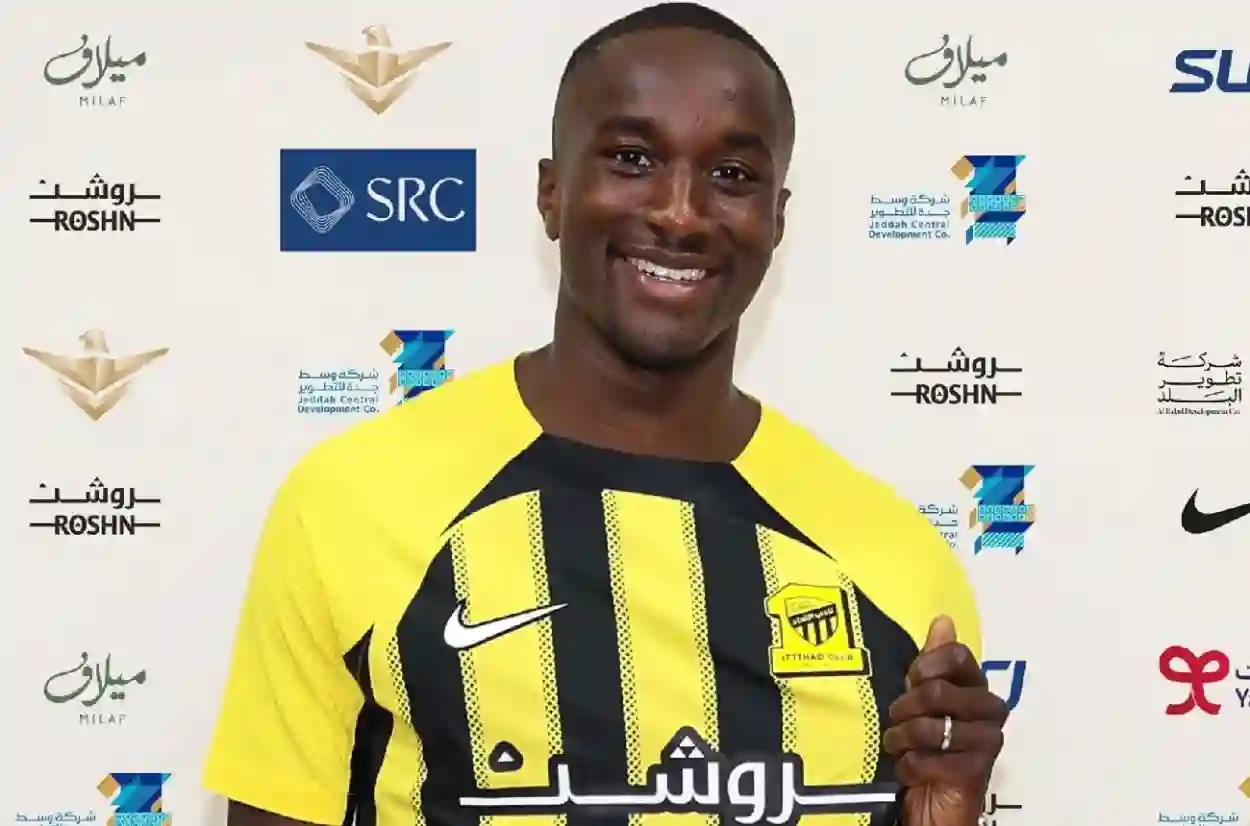 عرض مفاجئ يضع بلان في ورطة ويهدد بقاء النجم الفرنسي