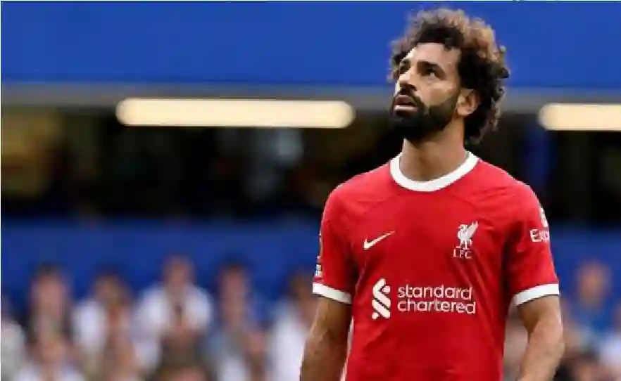 يكشف تفاصيل مفاجئة عن انضمام محمد صلاح