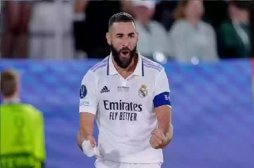 بنزيما يفكر في التقاعد المبكر والعودة إلى ريال مدريد