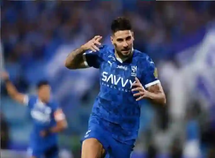 من يملأ فراغ ميتروفيتش أمام ريال مدريد