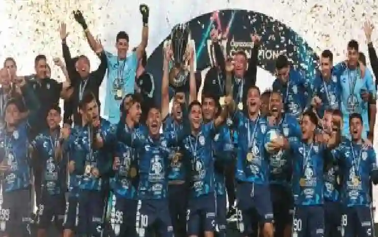 الفيفا يكشف مصير باتشوكا المكسيكي في كأس العالم