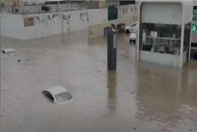 أمطار رعدية غزيرة تضرب هذه المناطق في طقس الأحد