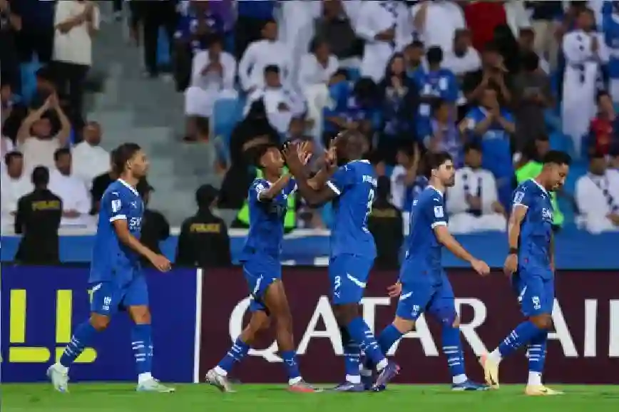 الأهلي يقلب الطاولة على الهلال