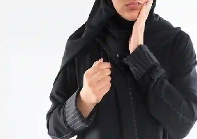 سعودية ضحية احتيال إلكتروني تفجر القصة