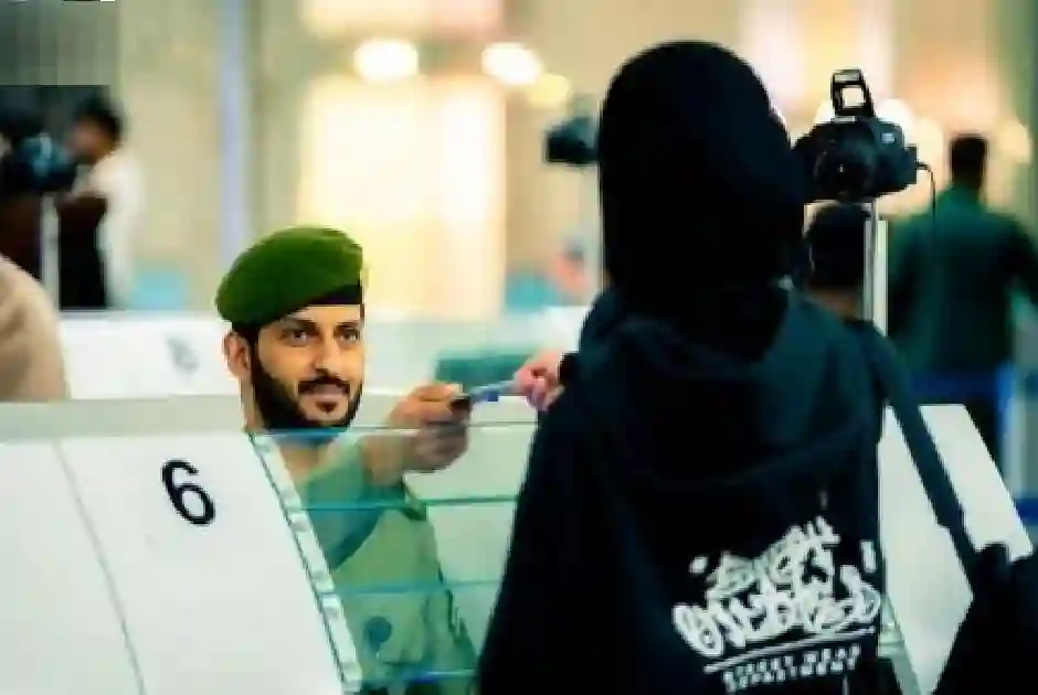الجوازات السعودية تعلن عن 5 حالات تمنع تجديد إقامة زوجات