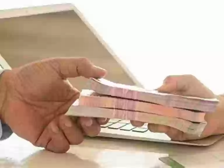 قرض العمل الحر للعاطلين عن العمل والموظفين بدون فوائد