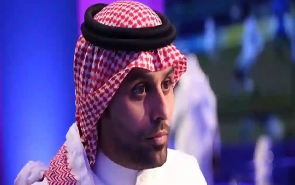 ياسر القحطاني يهاجم رينارد
