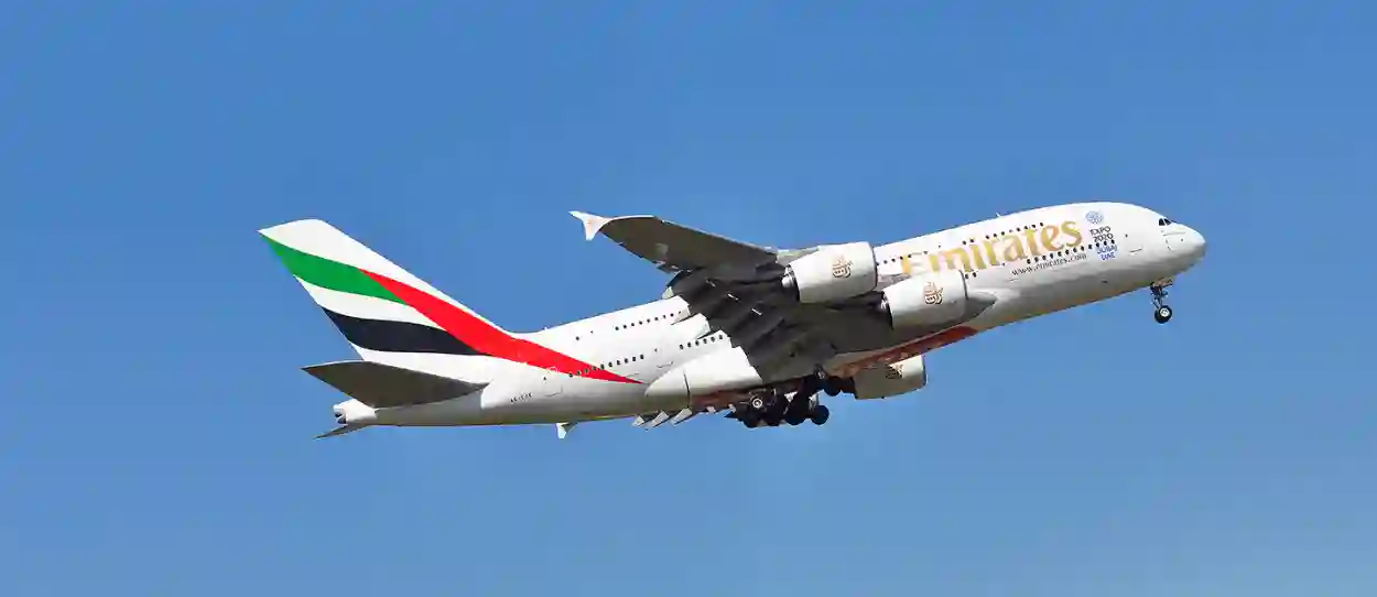 طيران الإمارات 
