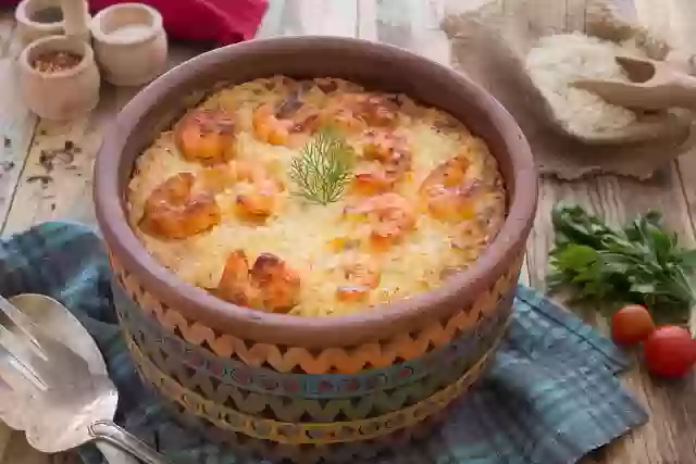 طاجن الأرز بالجمبري والجبن
