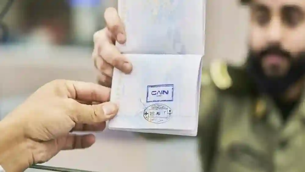 السعودية تفرض غرامة 50 ألف ريال وترحيل نهائي 