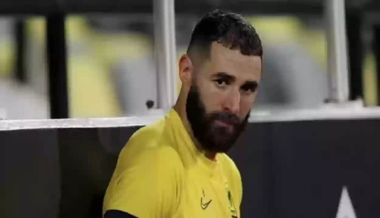 بنزيما يثير غضب جمهور الاتحاد بسبب هذا الامر