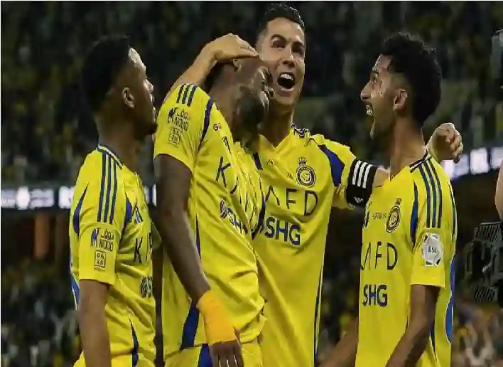 التايب يفتح النار بعد فوز النصر