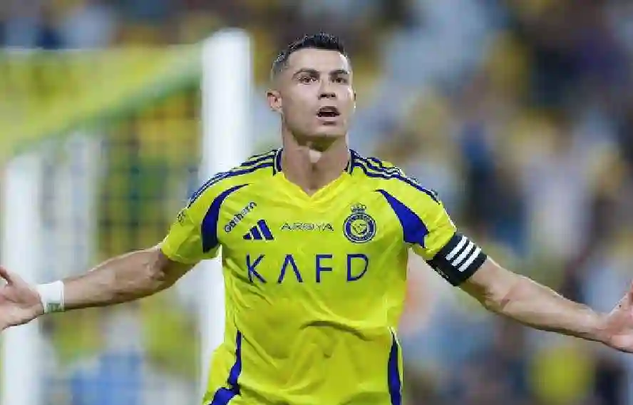 نجم ملكي سابق يقترب من ارتداء قميص النصر