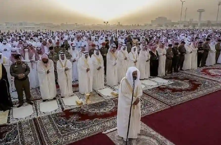 موعد صلاة عيد الفطر في مكة 1446-2025