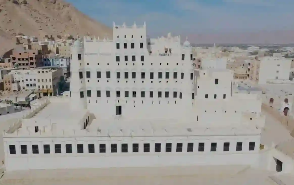 خبر سار : السعودية ترمم ذاكرة اليمن.. مشروع لإحياء قصر سيئون في حضرموت