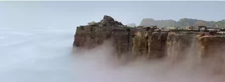 حي الضباب